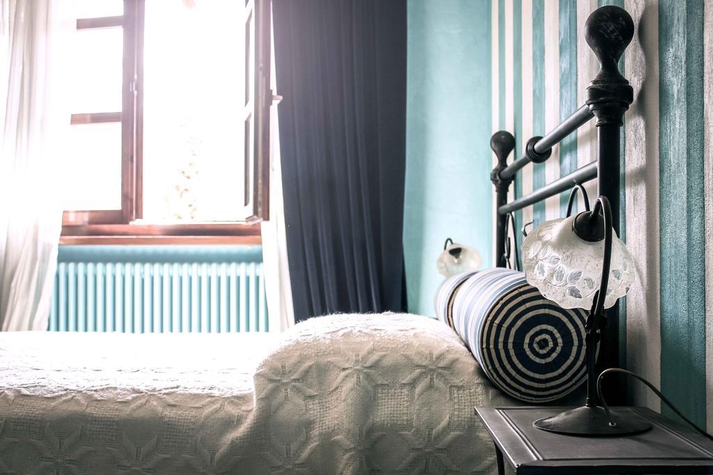 Le Stanze Della Musica Hotel Borgomale Bagian luar foto