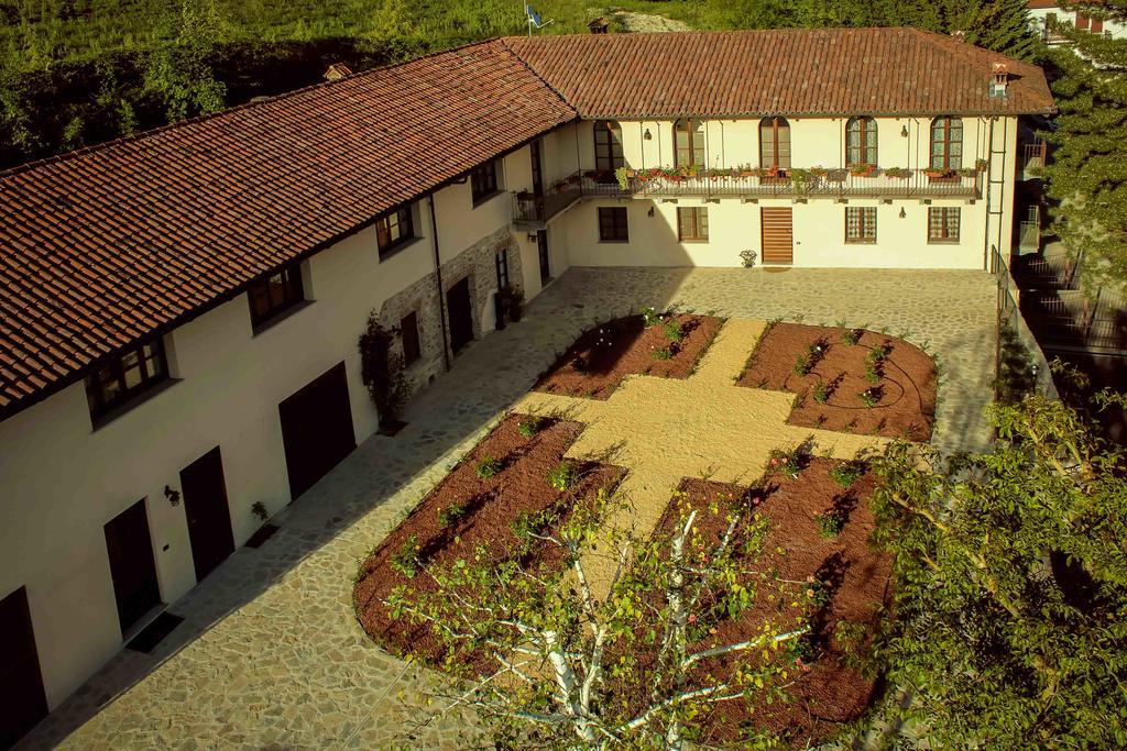 Le Stanze Della Musica Hotel Borgomale Bagian luar foto
